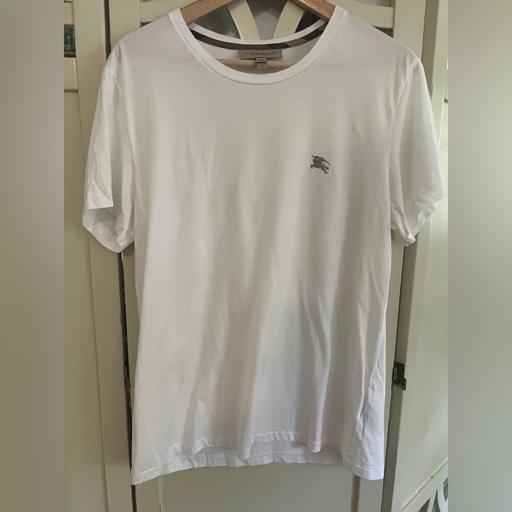 Classic Burberry white T shirt with grey embroidered logo